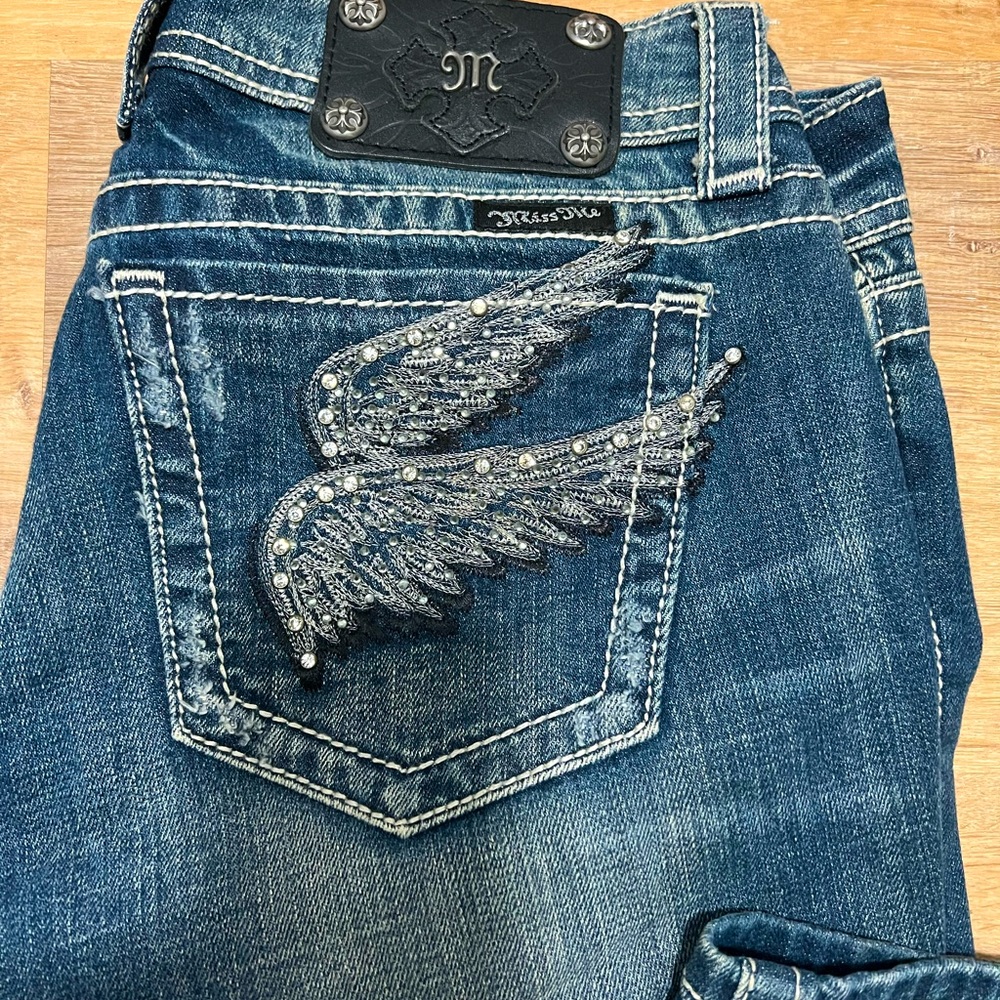 Miss Me Bootcut Jeans with rhinestone Pockets Wings Sz 30.